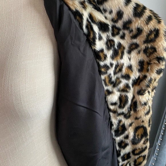 Sanctuary Leopard Faux Fur Jacket - Picture 4 of 5